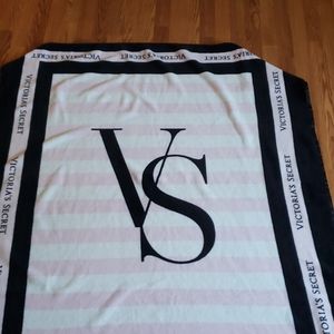 Victoria secret blanket
